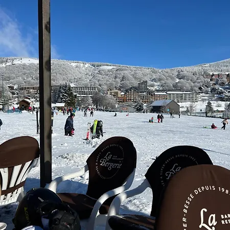 Super Chez Sophie 2ch, Sejour, Wifi, 2tv, Rdc, Terrasse, Parc, Piscine, Pkg 아파트 베세-에-생타나스타시